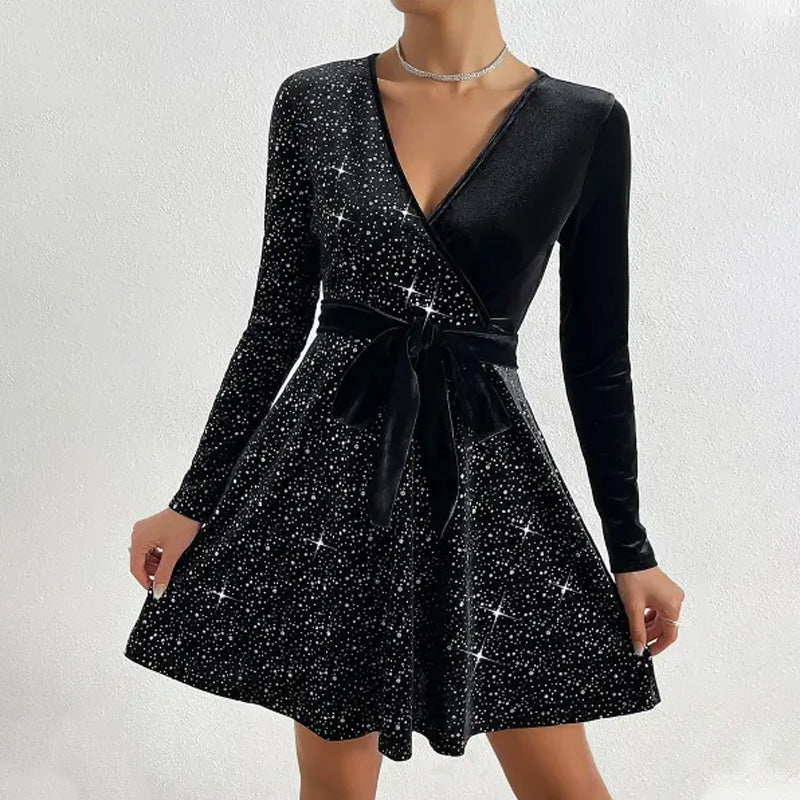 💖Sequin ruha mélyen dekoltált nyakkivágással