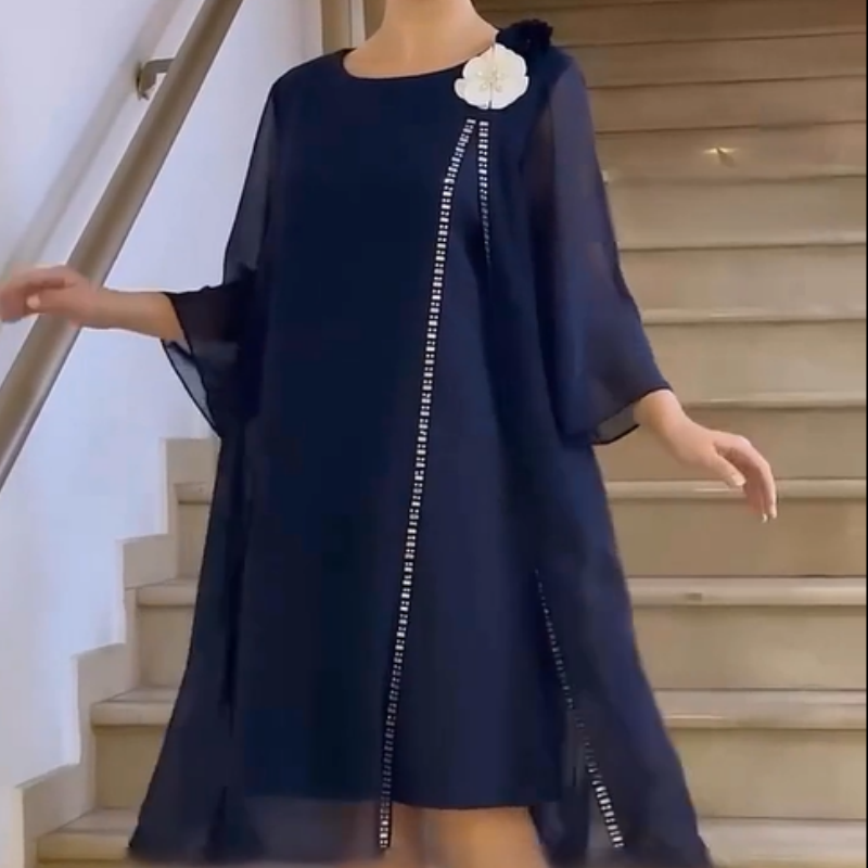 đžăS-4XLăNyĂĄri elegĂĄns kĂ©trĂ©szes ruha